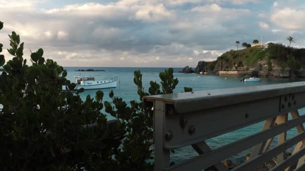 Railway Bridge Walkers Cross Other Side Trail Look Boats Horizon — Stockvideo