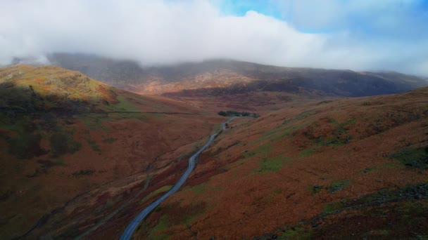 Pen Pass Mountain Road Snowdonia National Park Wales Aerial — Vídeo de Stock
