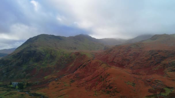 Beautiful Scenic Mountains Pen Pass Snowdonia National Park Wales Aerial — Vídeo de stock