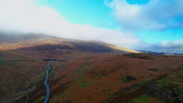Beautiful Wales Landscape Pen Pass Snowdonia Aerial — Vídeos de Stock
