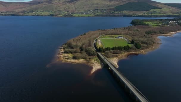 Blessington Lakes Wicklow Irland März 2022 Drohne Umkreist Die Valleymount — Stockvideo