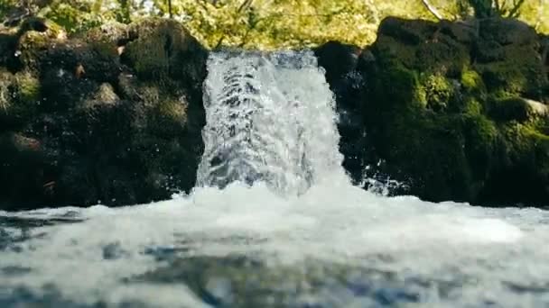 River Waterfall Seen Water Surface Split View Water Slow Motion — стоковое видео