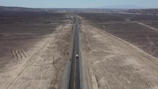 Panamerican Highway Aerial View Peruvian Arid Landscape — Stock Video