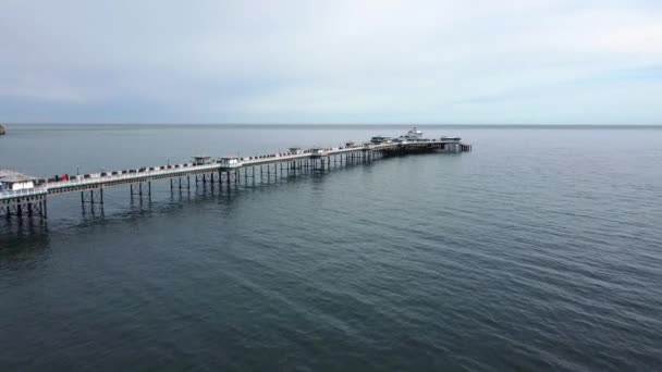 Llandudno Cais Galês Vitoriano Calçadão Resort Promenade Vista Aérea Empurrar — Vídeo de Stock