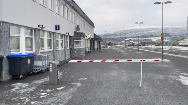 Vista Panoramica Sinistra Destra Stazione Ferroviaria Norvegia Fauske Nessun Popolo — Video Stock