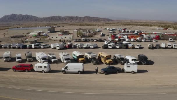 Una Vista Aérea Múltiples Filas Autocaravanas Arizona — Vídeos de Stock