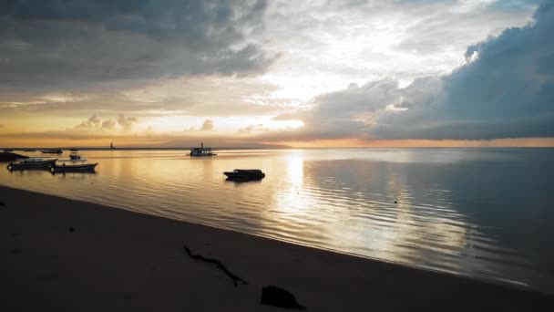 Piękne Zdjęcia Dronów Plaży Sanur Bali Nagranie Nakręcono Czasie Wschodu — Wideo stockowe