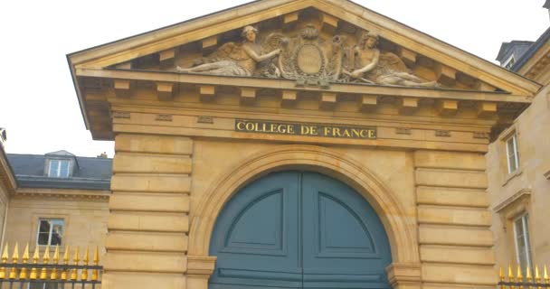 Low Angle Shot College France Paris 5Eme Arrondissement France Daytime — 비디오