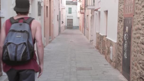 Millennial Guy Casual Clothes Roller Blading European Alleyway — Stock video