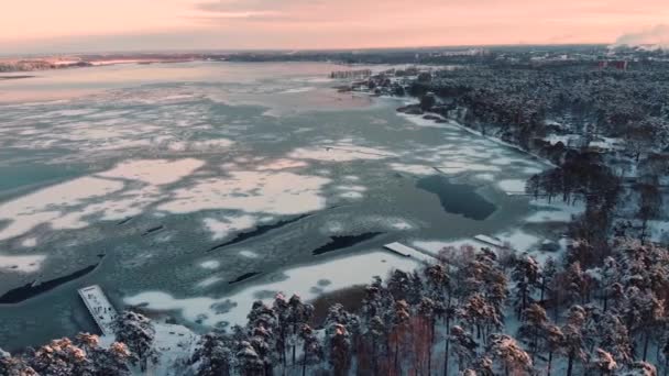 Вид Пташиного Польоту Дрон Замороженого Озера — стокове відео