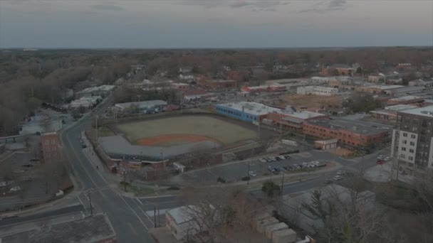 Vue Aérienne Stade Baseball Vide Centre Ville Durham Caroline Nord — Video