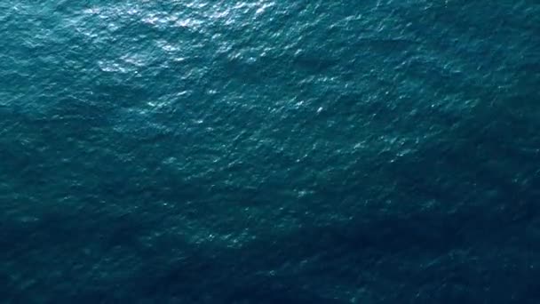 Aerial Shot Beautiful Smooth Water Surface Dark Blue Clear Sea — Vídeo de stock