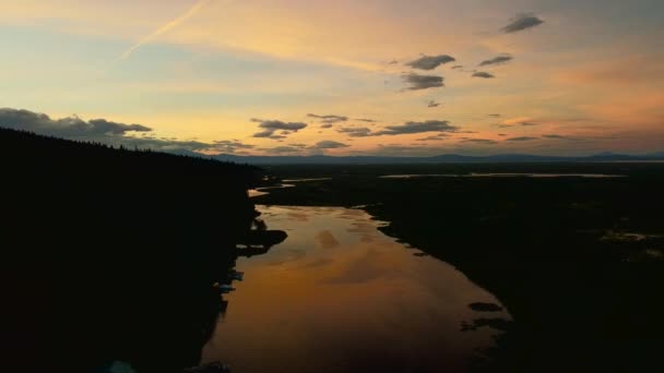 Vista Aerea Verso Basso Scendendo Sul Lago Fluviale Popolare Sito — Video Stock