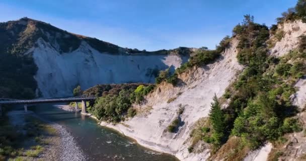 Brzy Ráno Letecký Mangaweka Silniční Most Přes Rangitikei Řeka — Stock video