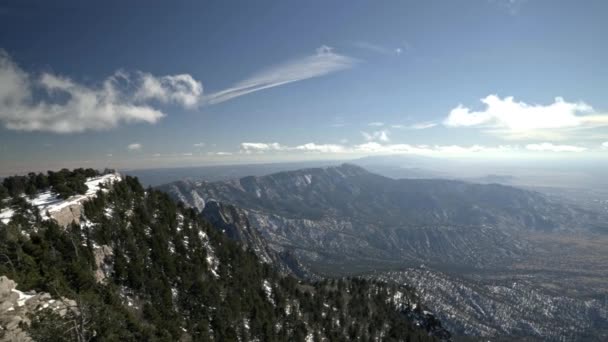 Wide View Panning Summit Sandia Mountains Albuquerque New Mexico — Vídeos de Stock