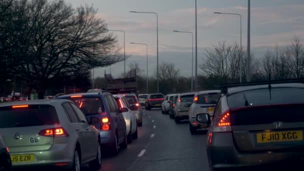 Langsam Fahrender Verkehr Zur Rush Hour Frühen Abendlicht London — Stockvideo