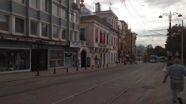 Sultanahmet Stanbul Turkey Stanbul Tramvayı Her Gün Tramvay Istasyonunun Panoramik — Stok video