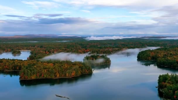 Hyperlapse Drone Shot Fog Moving Lake Fall Maine Usa Aerial — стокове відео