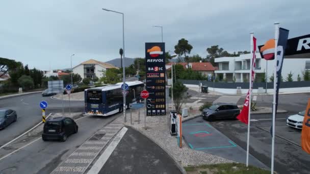 Flying Foward Gas Station High Fuel Prices Cloudy Day Portugal — Vídeo de Stock