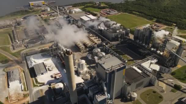 Aerial Orbiting Smoking Chimneys Paper Mill Factory Fray Bentos Uruguay — Vídeo de Stock