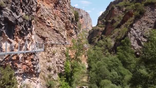 Alquezar Huesca Aragon Spain Εναέρια Drone Άποψη Της Γέφυρας Passelas — Αρχείο Βίντεο