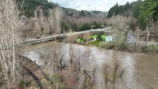 Cinematic Aerial Drone Shot Flooding Rising Duwamish Green River Auburn — Stockvideo