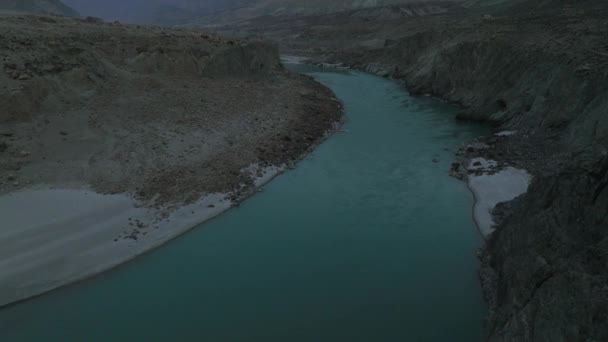 Aerial Turquoise Colour River Water Hunza Valley Dark Moody Overcast — ストック動画