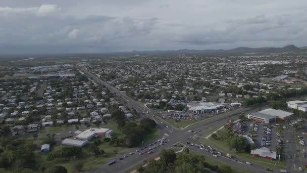Aerial View Traffic Intersection Park Avenue Rockhampton Qld Australia — Wideo stockowe