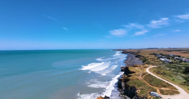 Vol Spectaculaire Cave Beach Waverley Beach Falaises Nouvelle Zélande — Video