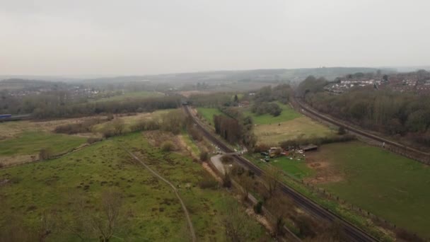 Droneopptak Hambrook Marshes Canterbury Overskyet Dag – stockvideo