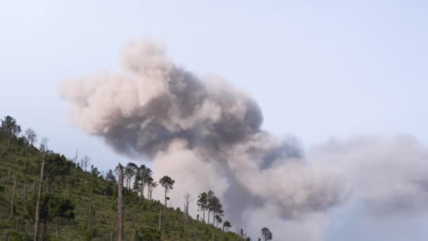 Chmura Pyłu Wulkanicznego Poruszająca Się Erupcji — Wideo stockowe