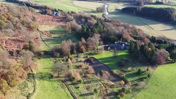 Drone Video Sobre Una Finca Escocesa — Vídeos de Stock