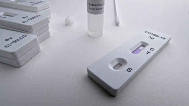 Home Antigeen Snelle Test Met Negatief Resultaat — Stockvideo