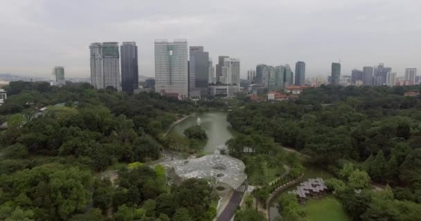 Drone Pushing Out Kuala Lumpur Skyline Sentul Park Malaysia — Vídeos de Stock