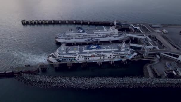 Two Bcferries Ferries Docked Tsawwassen Vancouver Ferry Terminal Sunset Aerial — стокове відео