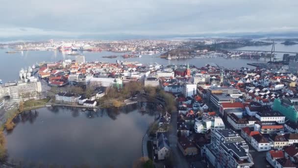 Stavanger Centrum Panoramische Antenne Vliegen Stokkavatnet Meer Richting Haven Fjord — Stockvideo