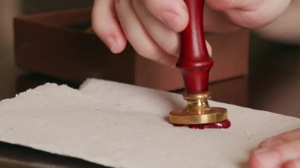 Pressing Wax Seal Hot Wax Piece Parchment Sealing Letter — Wideo stockowe