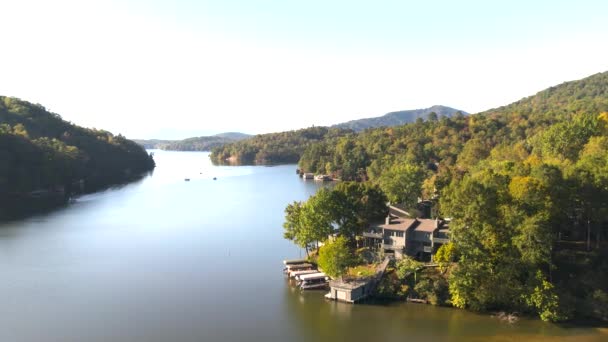 Hermosa Vista Del Dron Del Amanecer Del Señuelo Del Lago — Vídeo de stock