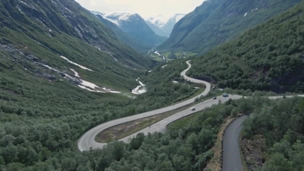 Winding Mountain Valley Road Driving Vehicles Stryn Norway Aerial Fpv — Stock video