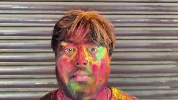 Zoom Out Shot Indian Boy Celebrating Holi Festival Colors Holi — Stok video