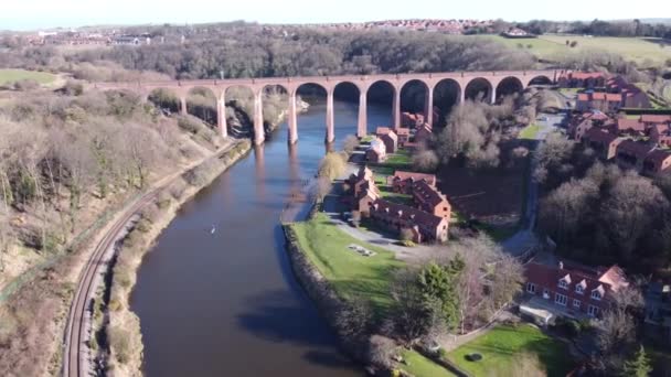 Aquaducto Whitby Disparado Desde Dron — Vídeos de Stock
