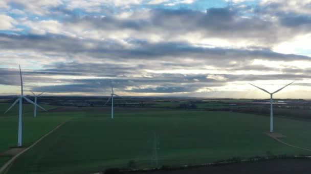 Flying Drone Windmill Farm Ending Looking A1M Motor Way — Stockvideo