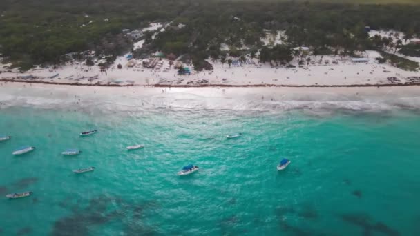 Aerial Drone Lots Boats Ocean Tulum Beach — kuvapankkivideo