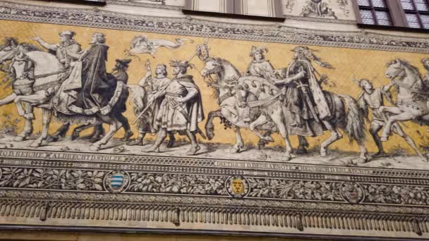 Περπάτημα Κατά Μήκος Famous Πομπή Princes Τοιχογραφία Στη Δρέσδη — Αρχείο Βίντεο