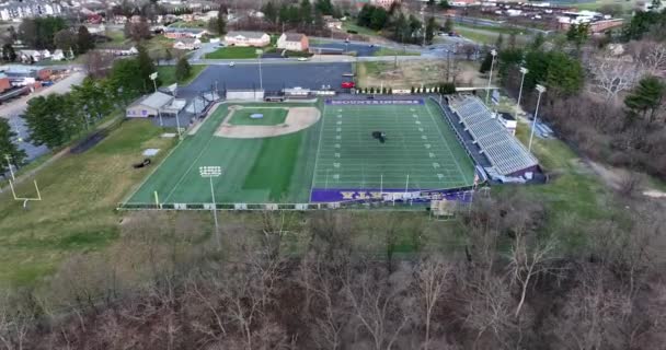 Athletic Football Soccer Baseball Field American School Winter Aerial View — Vídeo de Stock