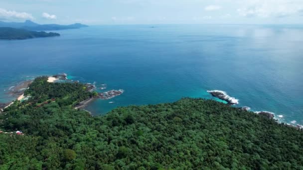 Aerial View Overlooking Ilheu Das Rolas Island Sunny Sao Tome — 비디오