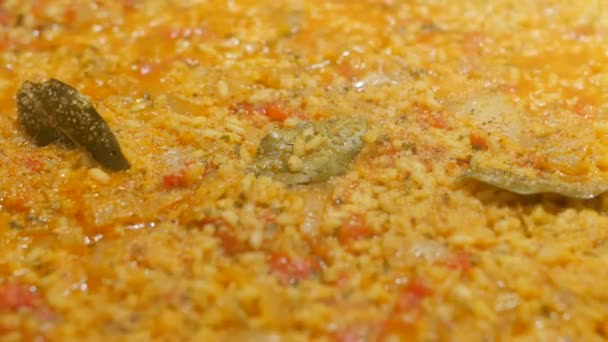 Seafood Paella Boiling Large Hot Pan Close View Paella Pan — Vídeos de Stock