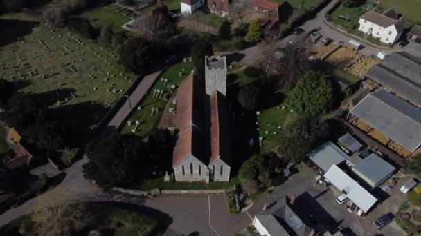 圣梅斯教区诺宁顿空中俯瞰农村小城镇上空 — 图库视频影像