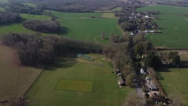 Nonington Landsbygd Cricket Klubb Pitch Antenn Utsikt Från Ovan Viadukt — Stockvideo