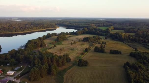Απίστευτη Εναέρια Drone Flight Panorama Επισκόπηση Drone Shot House Lakein — Αρχείο Βίντεο
